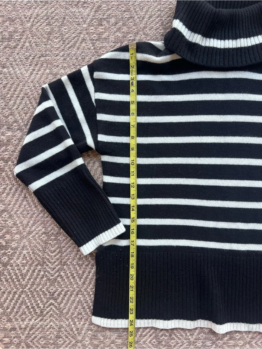 The Cashmere Project 100% Cashmere Sweater Large Black White Striped Turtleneck
